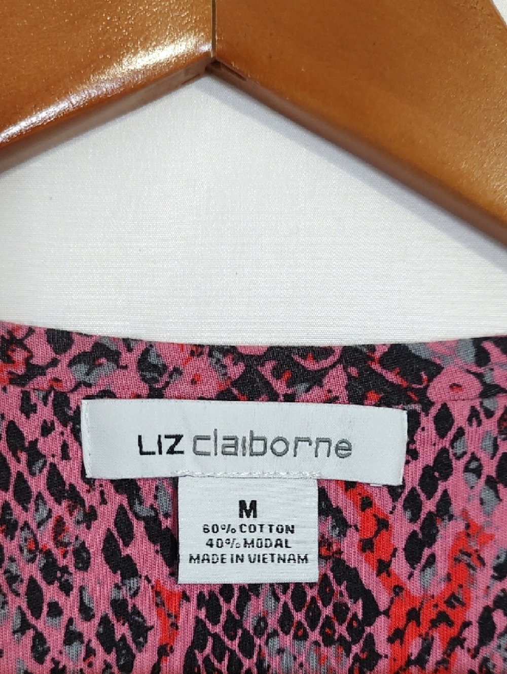 Women’s Pink Snake-Print Short Sleeve Top - Picture 7 of 8